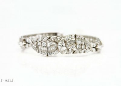 Wedding ring sets, gold and diamond cocktail rings, sapphire rings for men & women